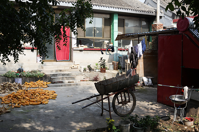Anja_Margrethe_Bache_Behind_The_Walls_Private_Home_Installations_In_Shayoukou_Village_Beijing_China_2015_House_3b_2015_12