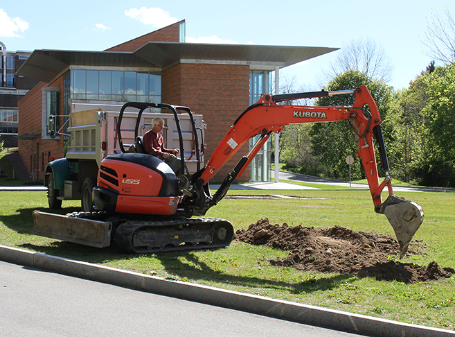 "The End"—Fragment 5, an inverted archaeological excavation at Alfred Square, burying ceramics for future rediscovery 11